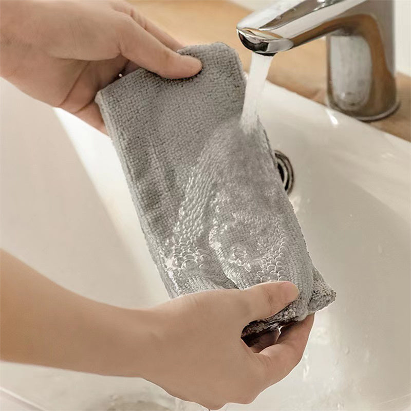 Retractable Gap Duster – Under Bed, Sofa & Hard-to-Reach Cleaning Tool